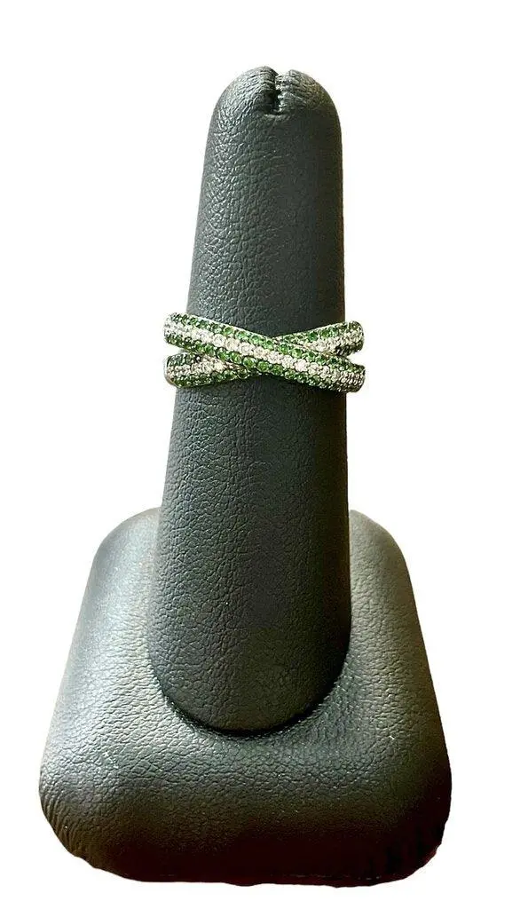 18K White Gold Tsavorite And Diamond Stackable Ring 1