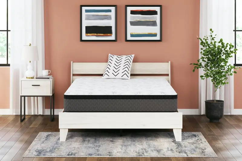 Ashley Express 12-Inch Pocketed Hybrid Mattress For Full Beds 1