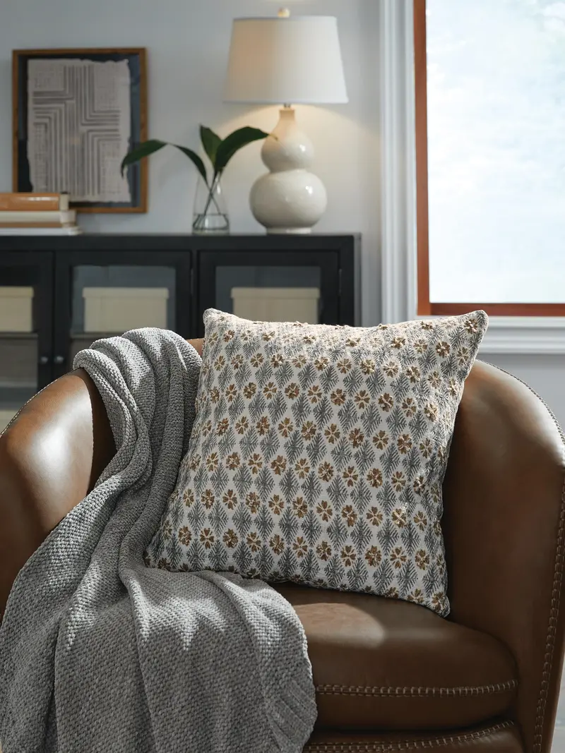 Ashley Express Dainwick Decorative Throw Pillow 1