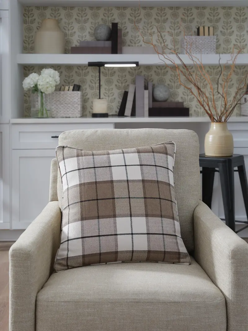 Ashley Express Godricton Decorative Throw Pillow 1