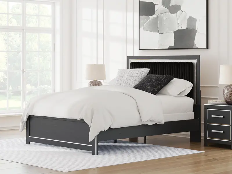 Ashley Express Zuraleus Queen Upholstered Panel Bed 1