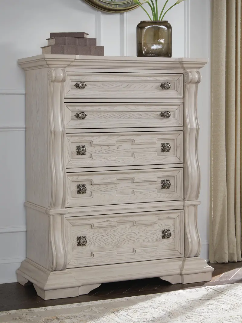 Bruchandi Five-Drawer Wooden Chest 1