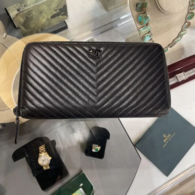 Chanel Lambskin Chevron Flap Bag 1