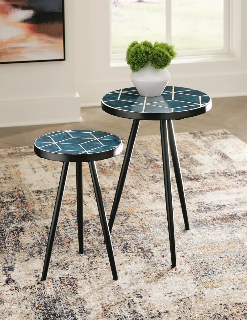 Clairbelle Pair Of Nesting Accent Tables – Ashley Express 1