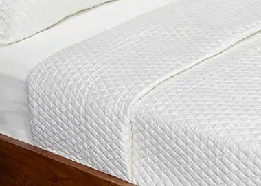 Diamond Stitch Quilt With Modern Geometric Design 1