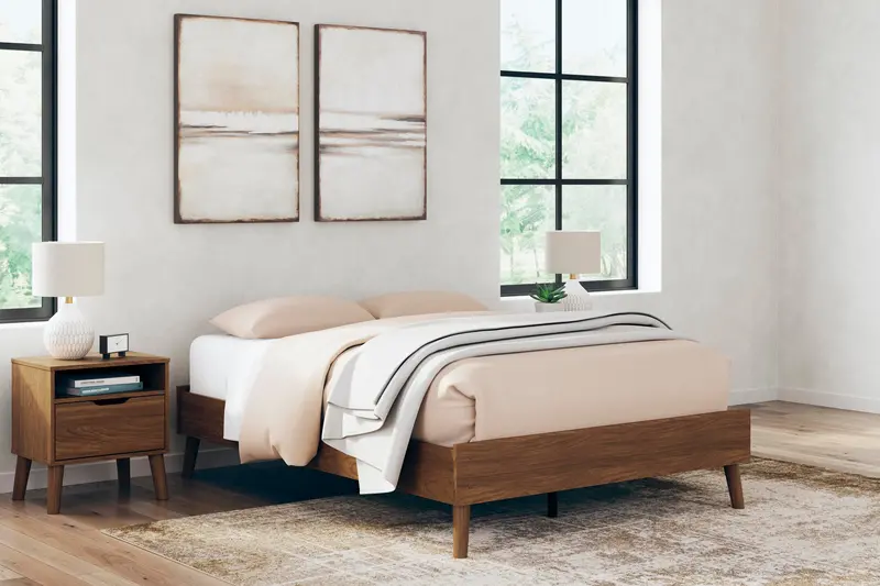 Fordmont Full-Size Upholstered Platform Bed 1