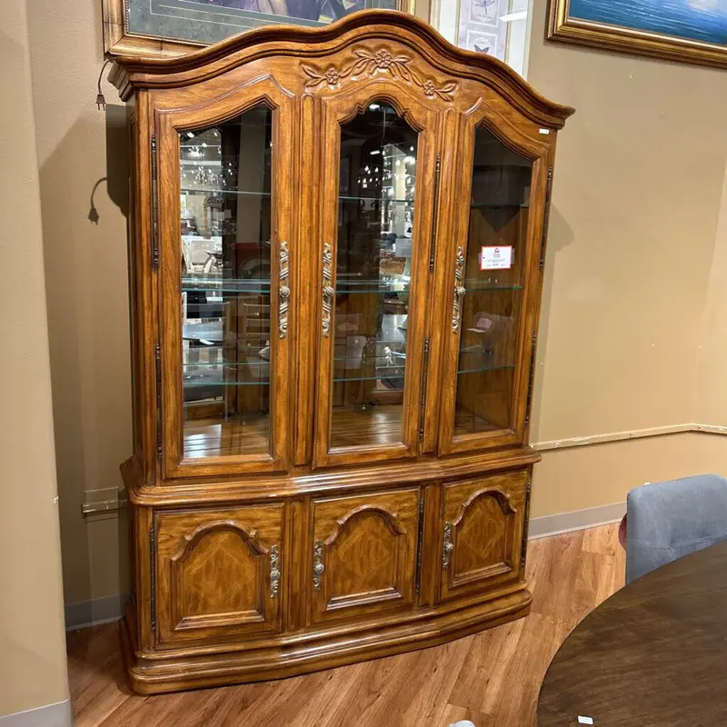 Hand-Carved Solid Oak Hutch Cabinet (Lsh) 1