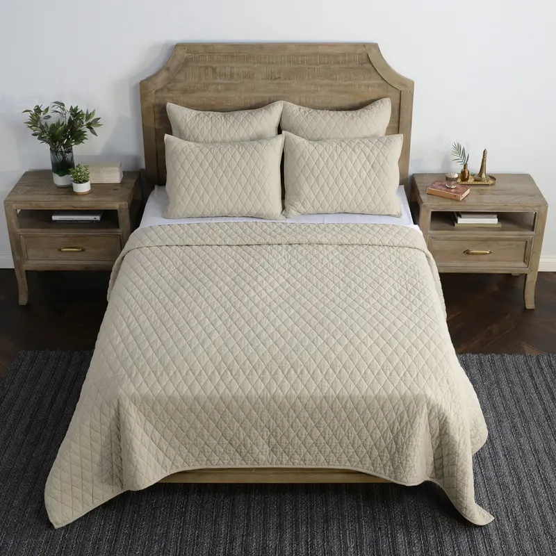 Lana Vintage-Inspired Quilt Set 1