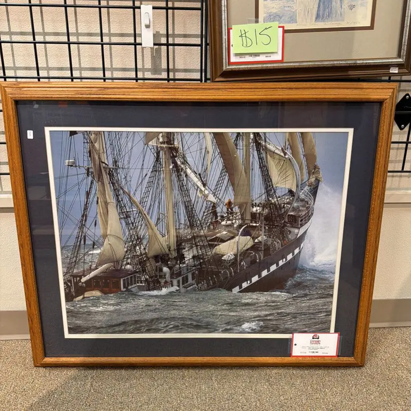 Oak-Framed Nautical Sailboat Canvas Art – Bla Edition 1