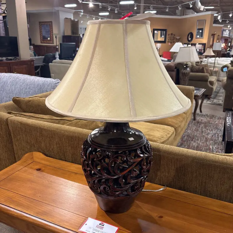Rustic Ceramic Table Lamp With Linen Shade 1