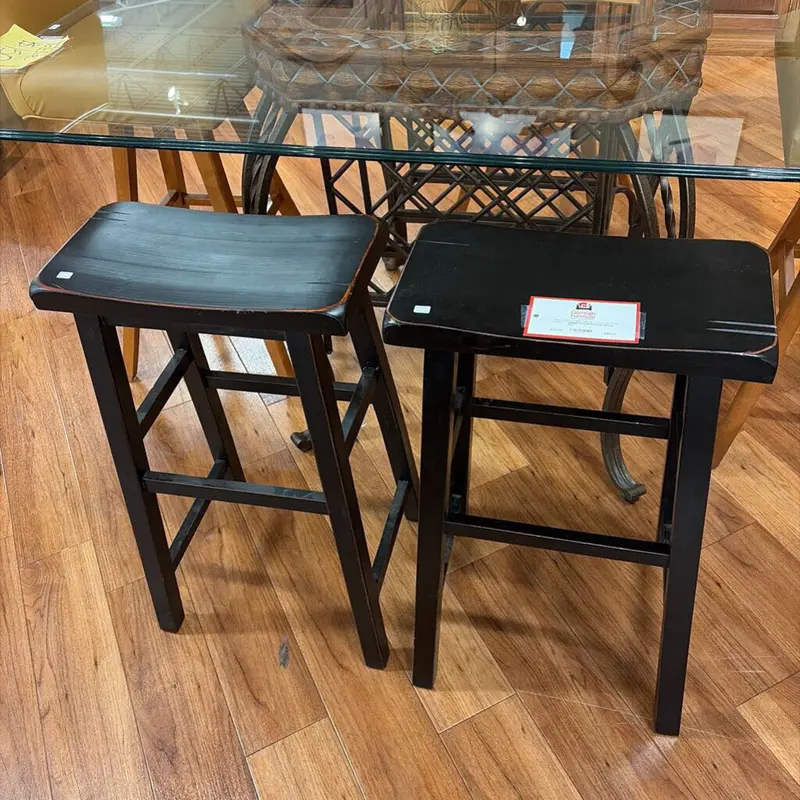 Set Of Two Dw Bar Stools With Contemporary Silhouette (Kl) 1