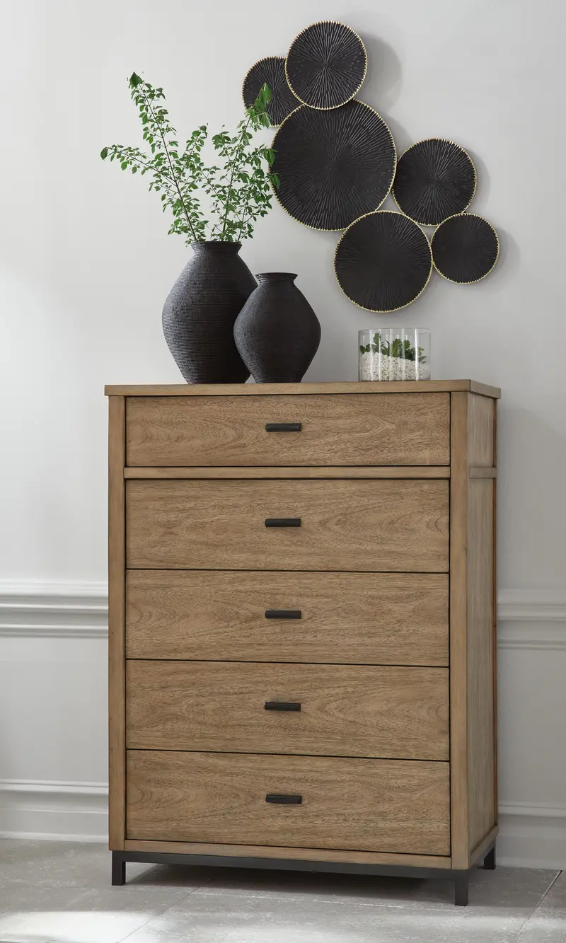 Tomtyn Five-Drawer Chest In Transitional Finish 1