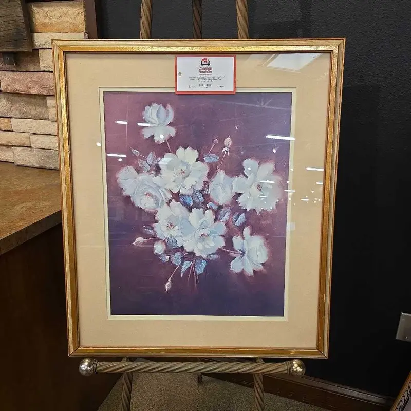 White Floral Art In Gold Frame – Elegant Botanical Canvas (Lh) 1